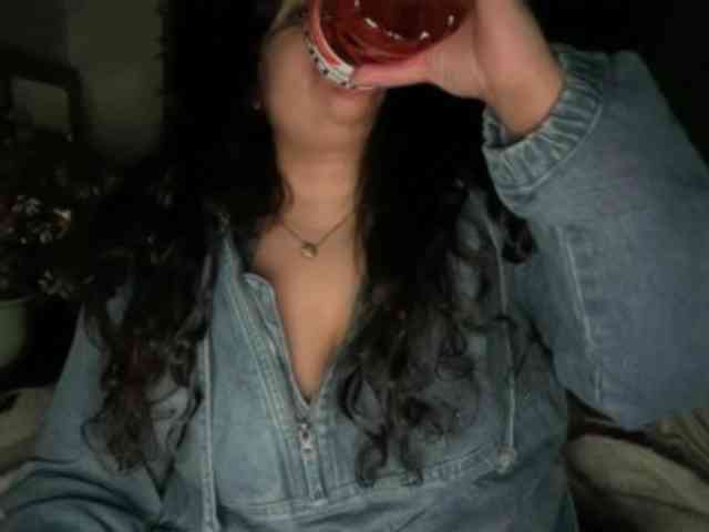 DUMBHOEMELANIE DUMBHOEMELANIE