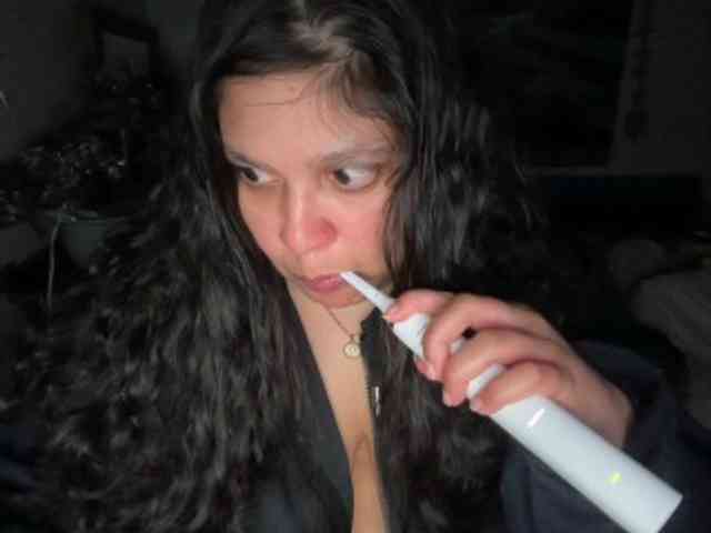 DUMBHOEMELANIE webcam