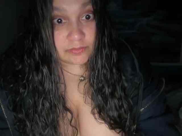 DUMBHOEMELANIE DUMBHOEMELANIE