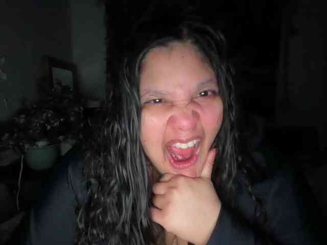 DUMBHOEMELANIE webcam