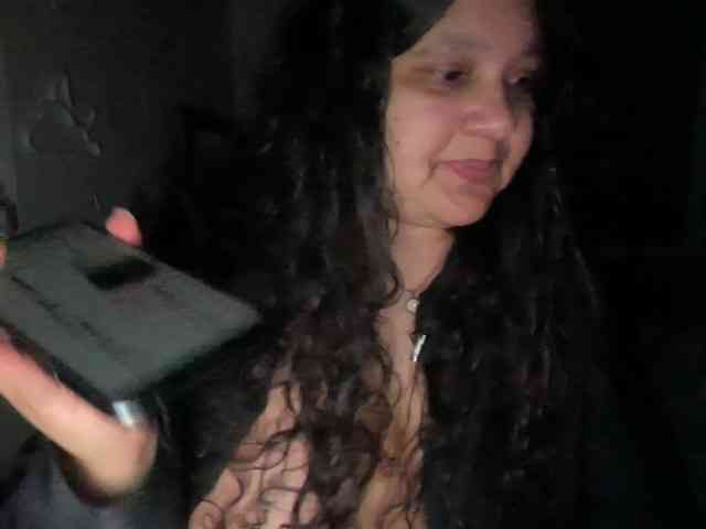 DUMBHOEMELANIE webcam