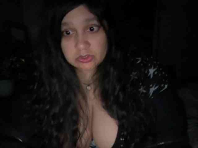 DUMBHOEMELANIE DUMBHOEMELANIE