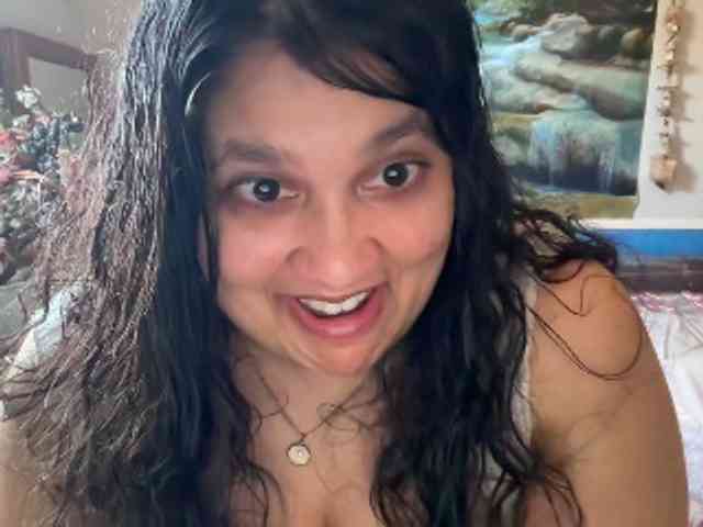 DUMBHOEMELANIE