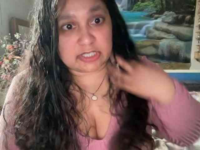 DUMBHOEMELANIE