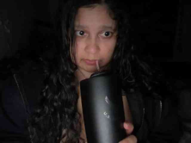 DUMBHOEMELANIE webcam