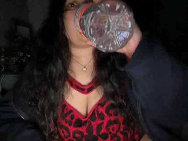 DUMBHOEMELANIE DUMBHOEMELANIE