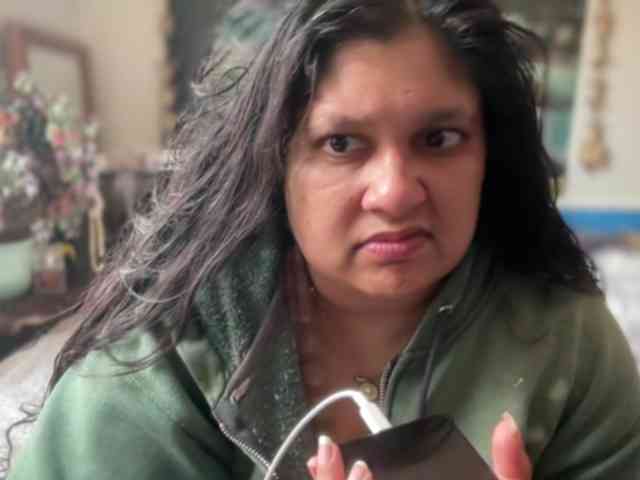 DUMBHOEMELANIE webcam
