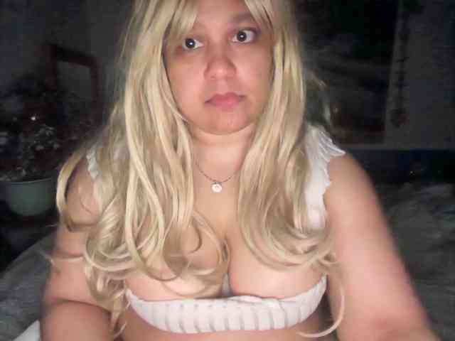 DUMBHOEMELANIE webcam