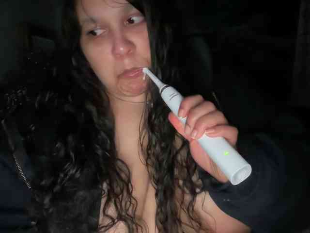 DUMBHOEMELANIE webcam