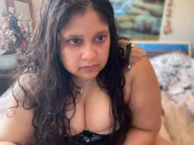 DUMBHOEMELANIE