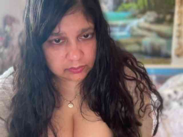 hot striptease DUMBHOEMELANIE