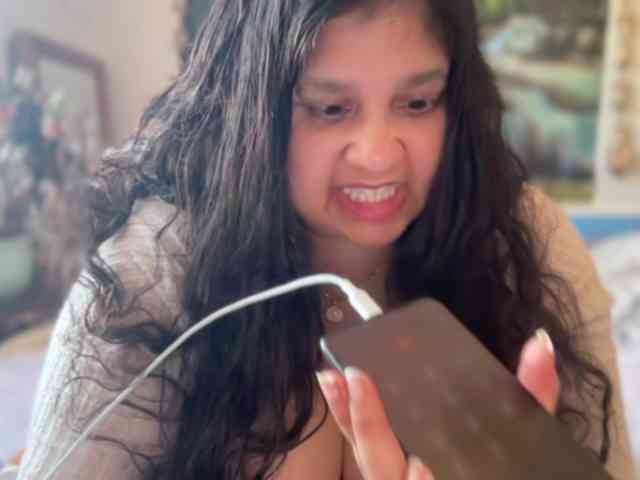 DUMBHOEMELANIE webcam