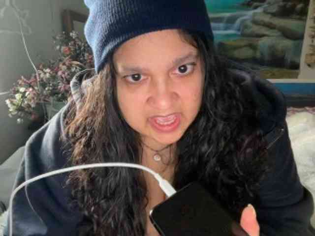DUMBHOEMELANIE webcam