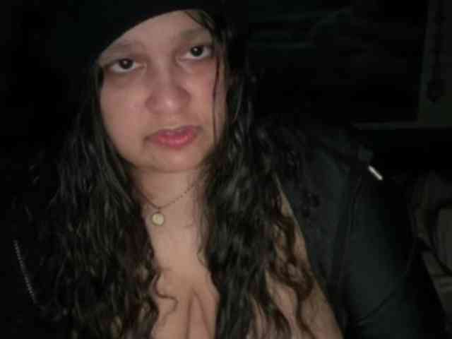 DUMBHOEMELANIE DUMBHOEMELANIE