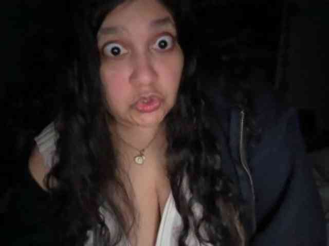 DUMBHOEMELANIE DUMBHOEMELANIE