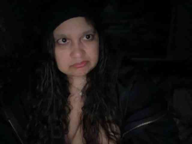 DUMBHOEMELANIE DUMBHOEMELANIE