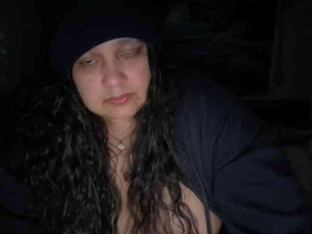 DUMBHOEMELANIE DUMBHOEMELANIE