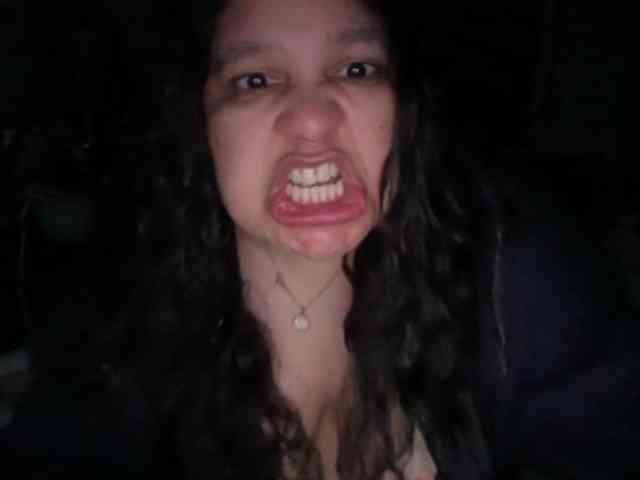 DUMBHOEMELANIE webcam