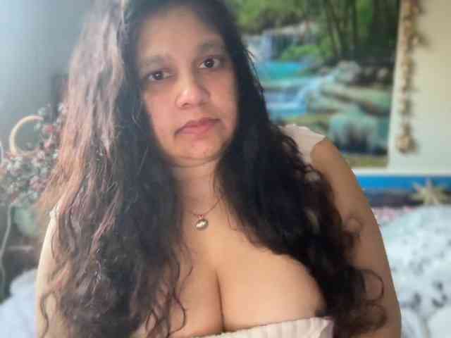 DUMBHOEMELANIE