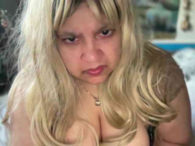 DUMBHOEMELANIE webcam