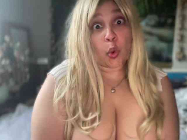 DUMBHOEMELANIE webcam