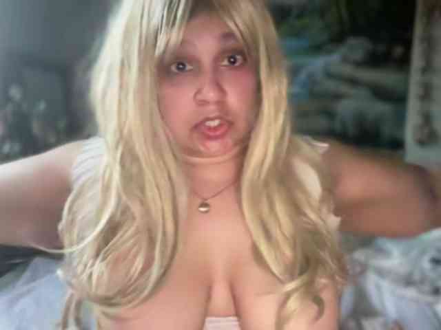 DUMBHOEMELANIE webcam