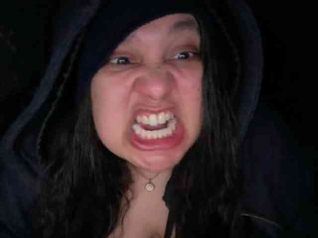 DUMBHOEMELANIE webcam