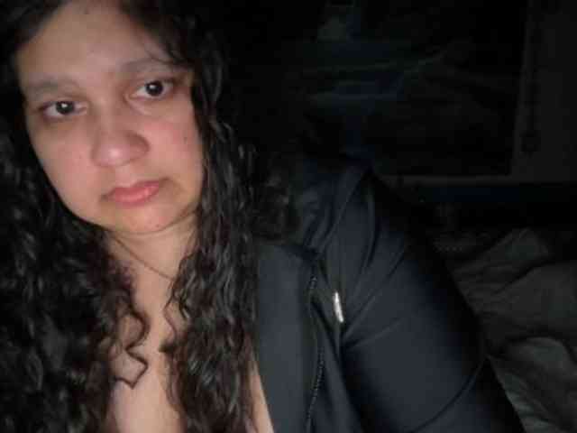 DUMBHOEMELANIE DUMBHOEMELANIE