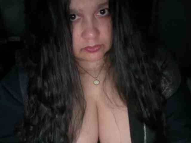 DUMBHOEMELANIE DUMBHOEMELANIE