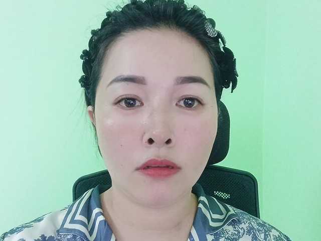 Benahot69's BongaCams show and profile