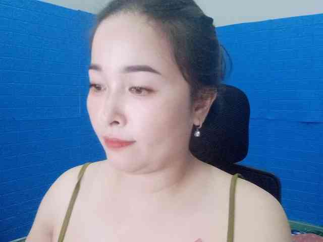 Benahot69 Live Webcam on BongaCams