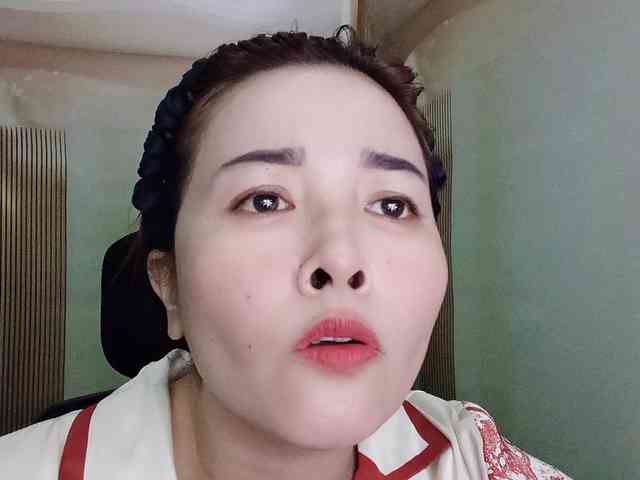 Benahot69 webcam