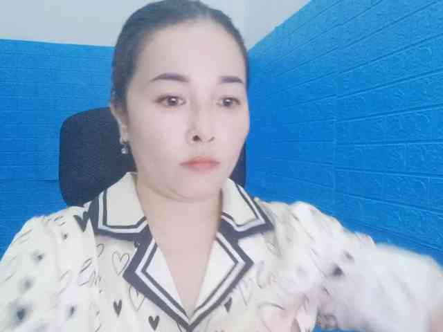 Benahot69 webcam