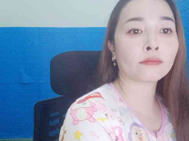 Benahot69 webcam