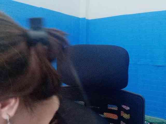 Benahot69 webcam