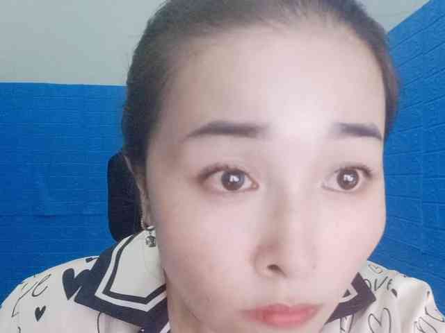 Benahot69 webcam