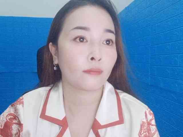 Benahot69 webcam
