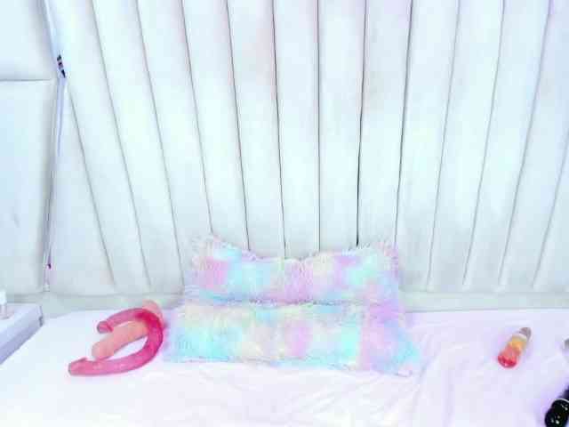 SaraLoveee SaraLoveee