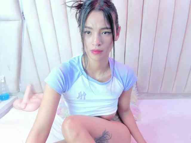 SaraLoveee SaraLoveee