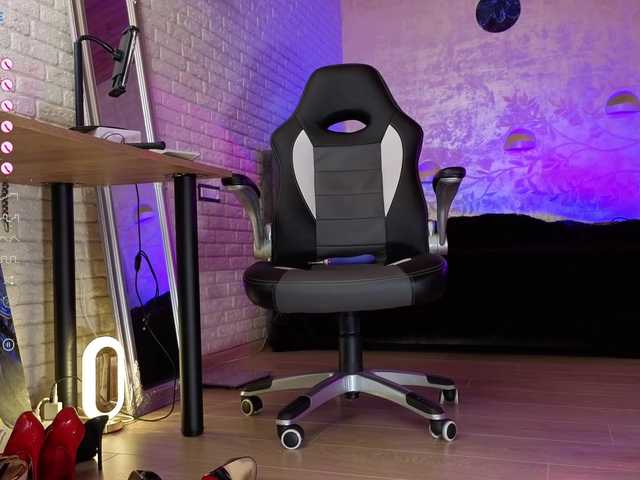 MissKassandra's BongaCams show and profile