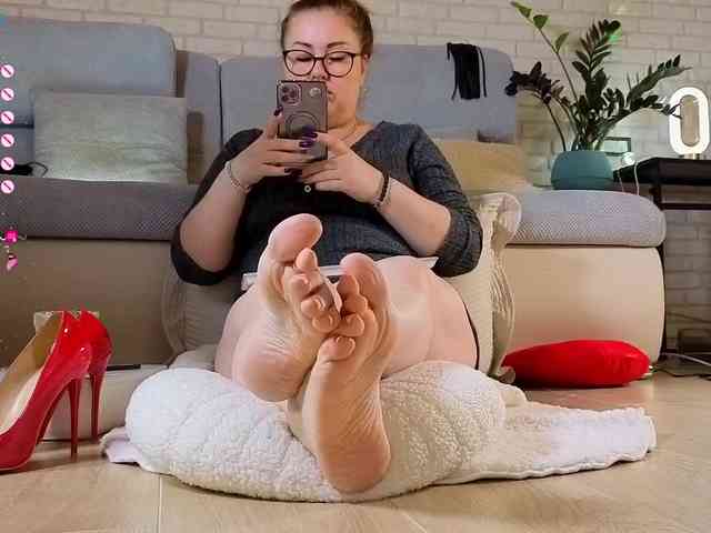 MommyGoddess webcam