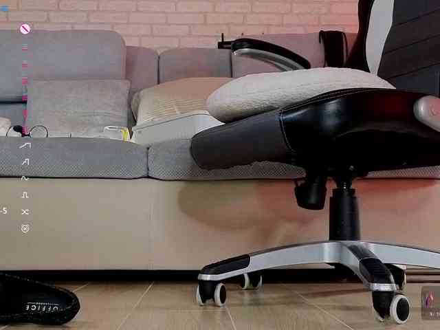 MommyGoddess webcam