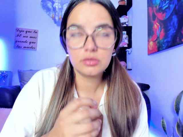sofiasallie webcam