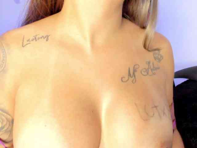 sofiasallie webcam