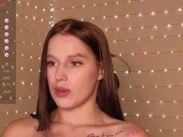 anochkafoxgirl-1 on BongaCams 