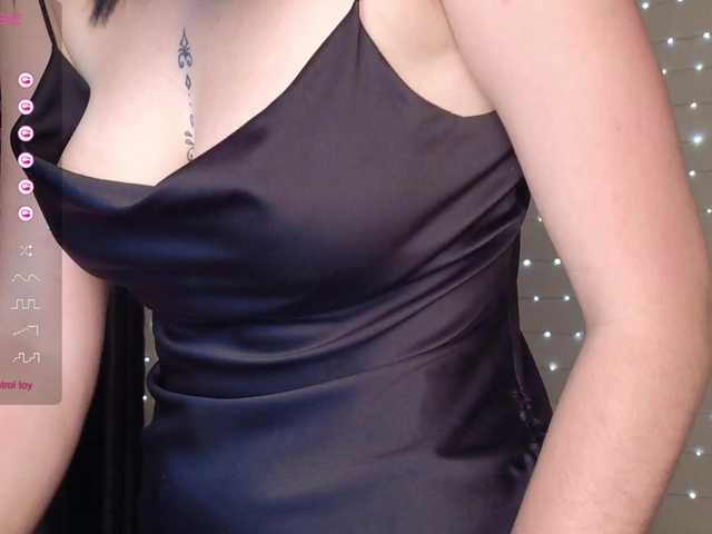 anochkafoxgirl-1 on BongaCams 
