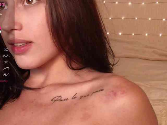 _Eliisssbc_ webcam