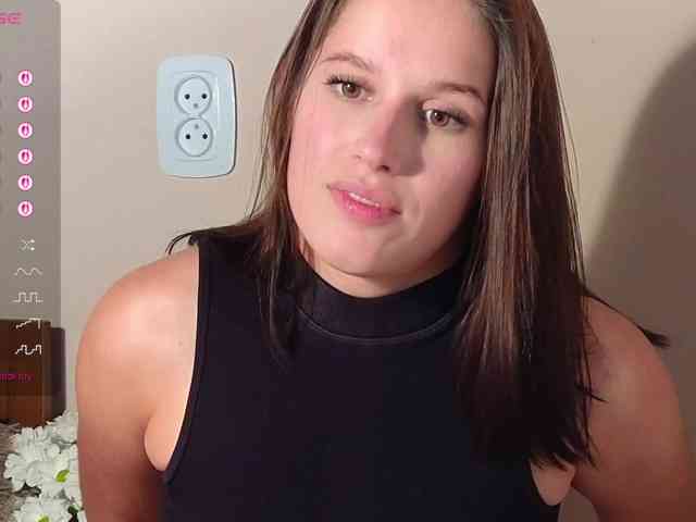 anochkafoxgirl-1 Live Webcam on BongaCams