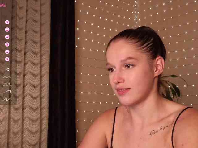 naughty chatroom Anochkafoxgirl-1