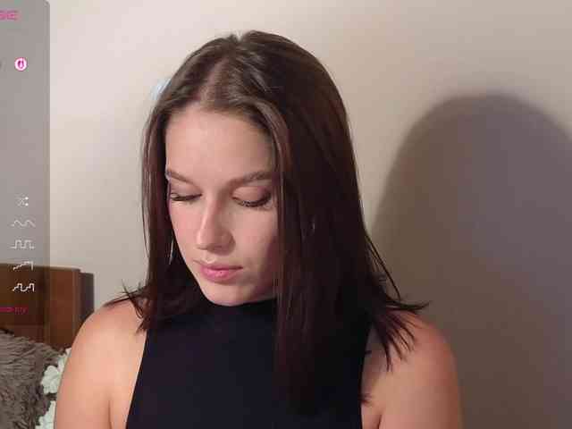 anochkafoxgirl-1 Live Webcam on BongaCams